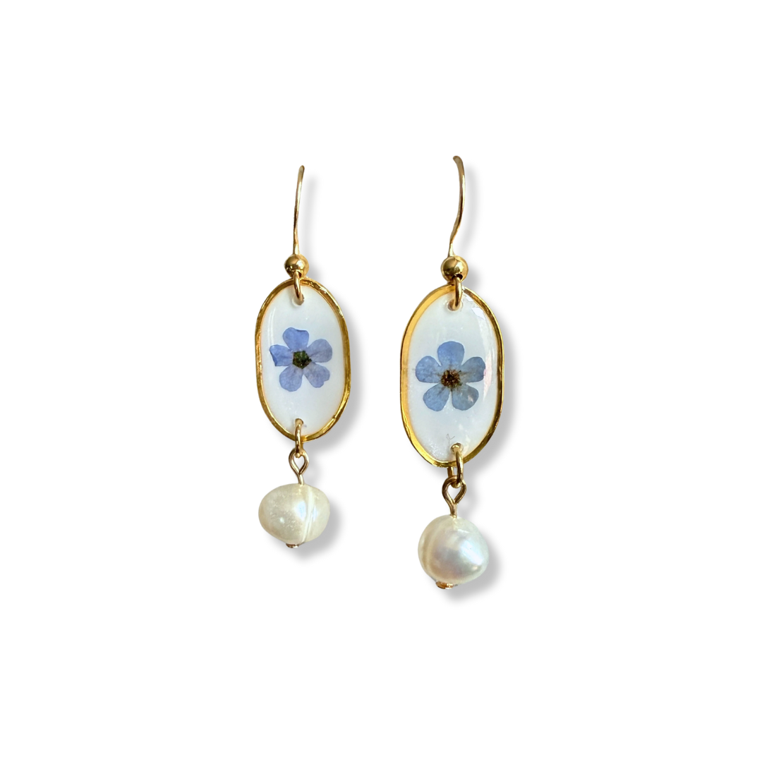 Dried Flowers And Pearls Earrings