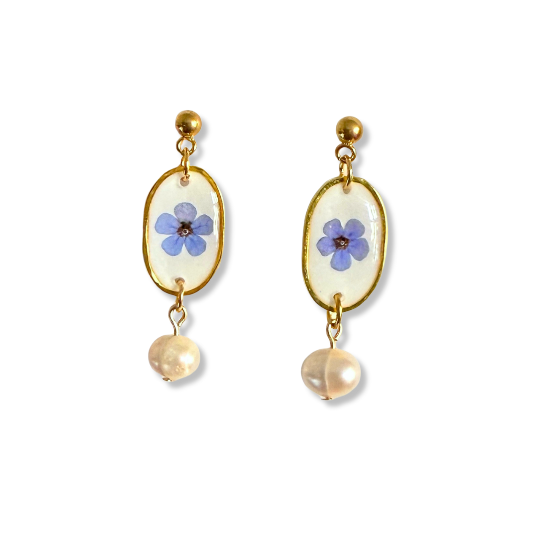 Dried Flowers And Pearls Earrings