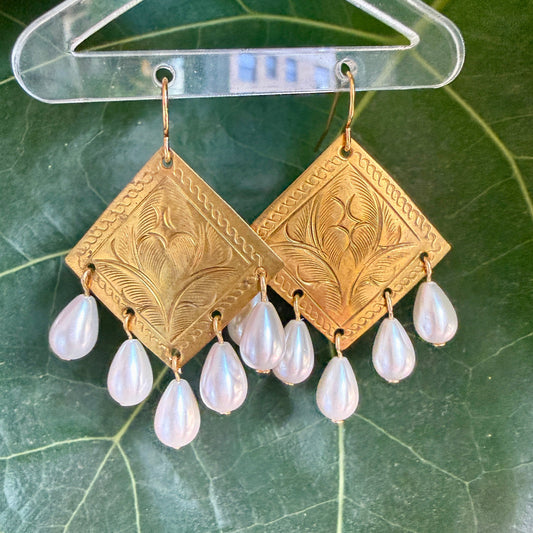 Lysandra Earrings
