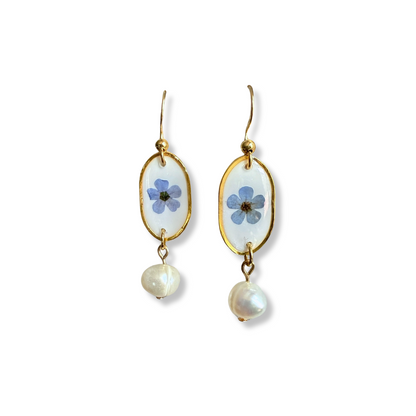 Dried Flowers And Pearls Earrings
