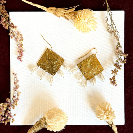 Lysandra Earrings